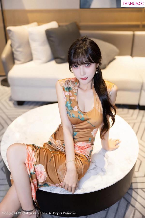 林星阑  [XiuRen]高清写真图 2024.02.07 No.8084 林星阑 性感美腿第23张图片